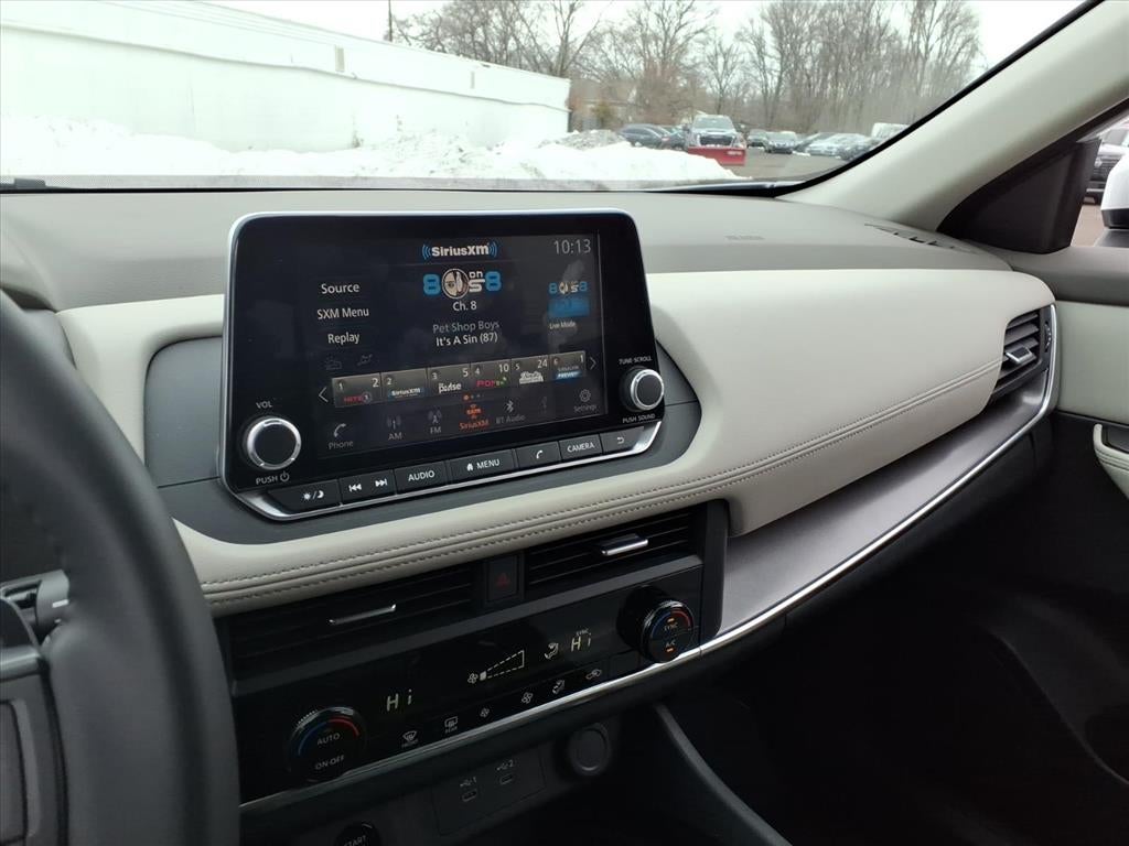 2025 Nissan Rogue SV