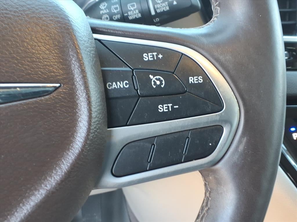 2017 Chrysler Pacifica Touring-L Plus