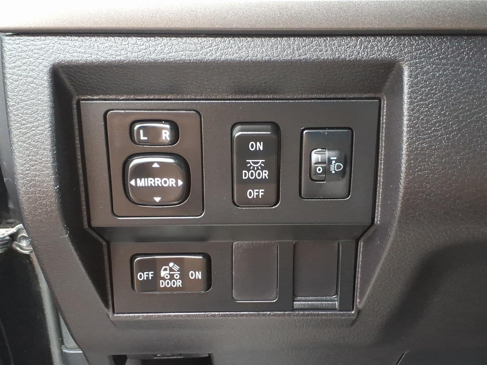 2015 Toyota Tundra SR5