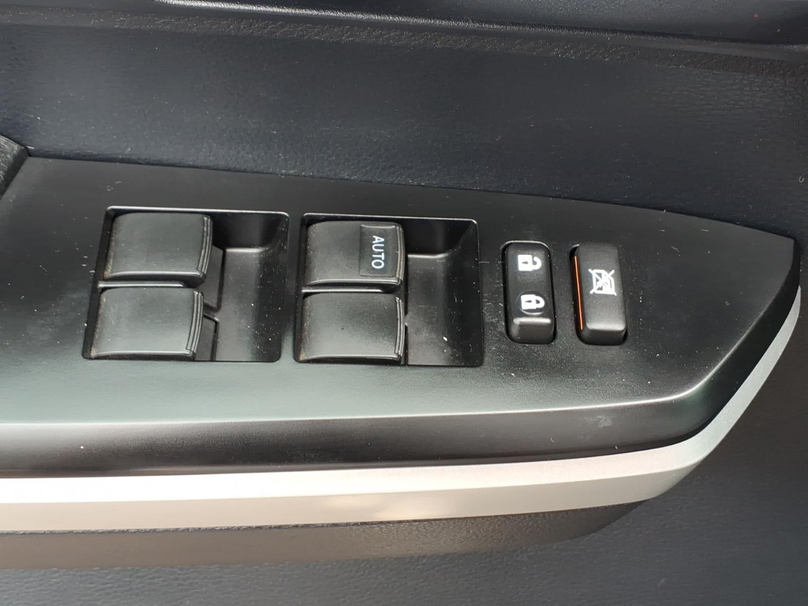 2015 Toyota Tundra SR5