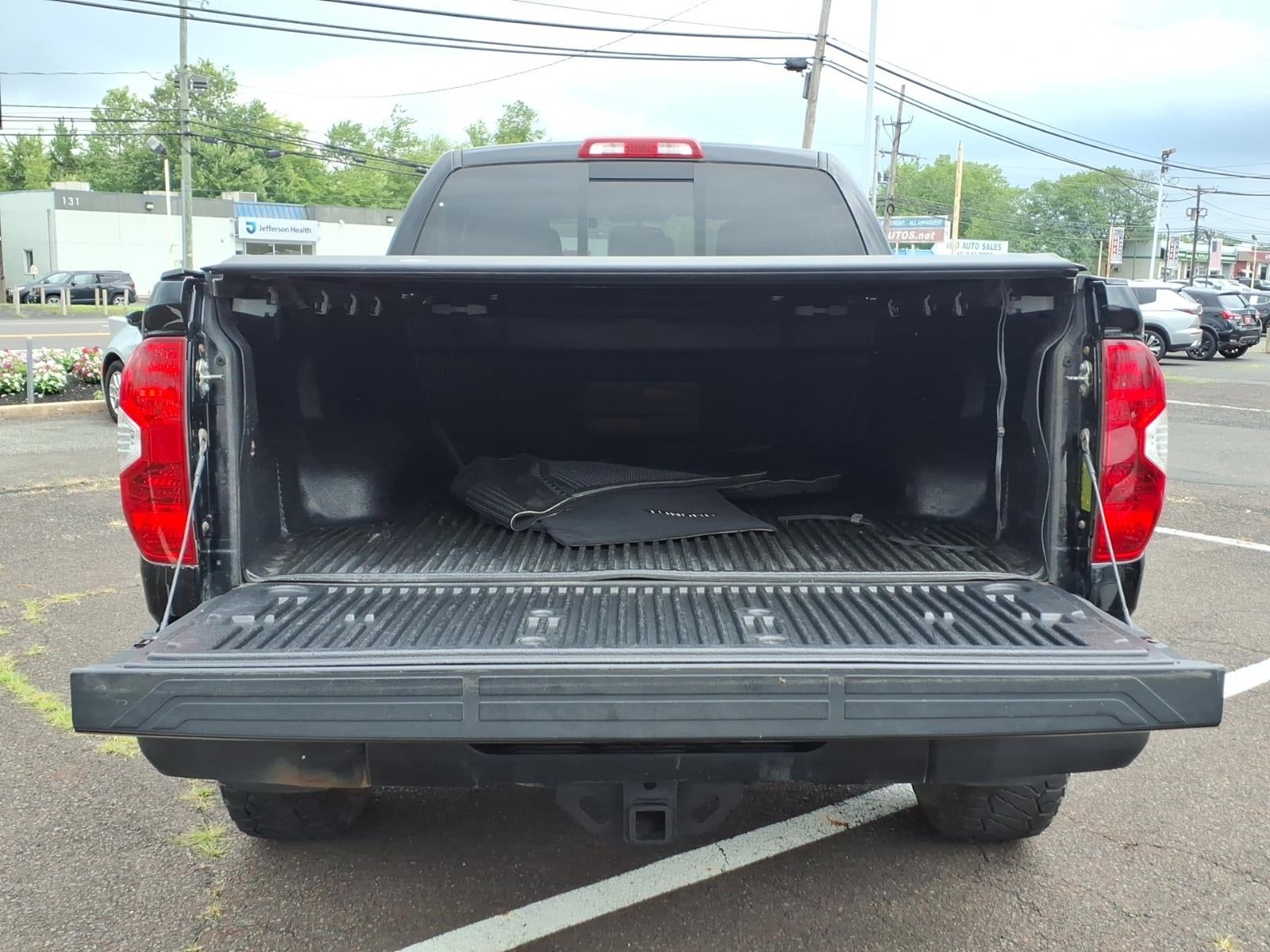 2015 Toyota Tundra SR5