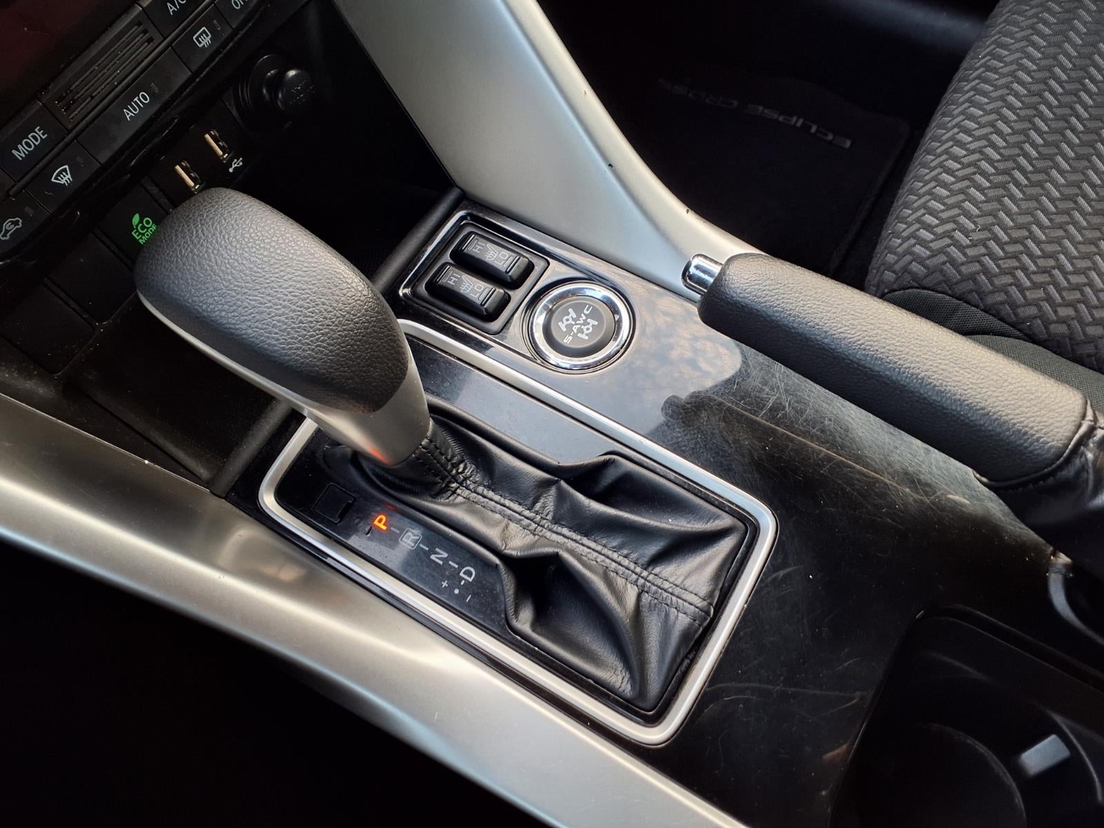 2024 Mitsubishi Eclipse Cross LE