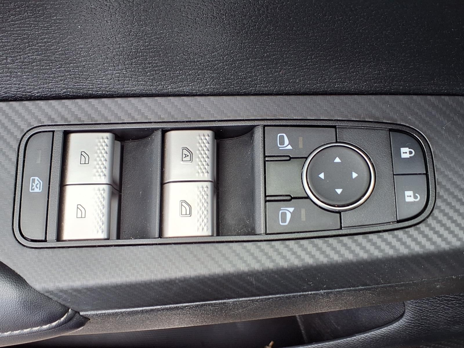 2024 Mitsubishi Outlander ES