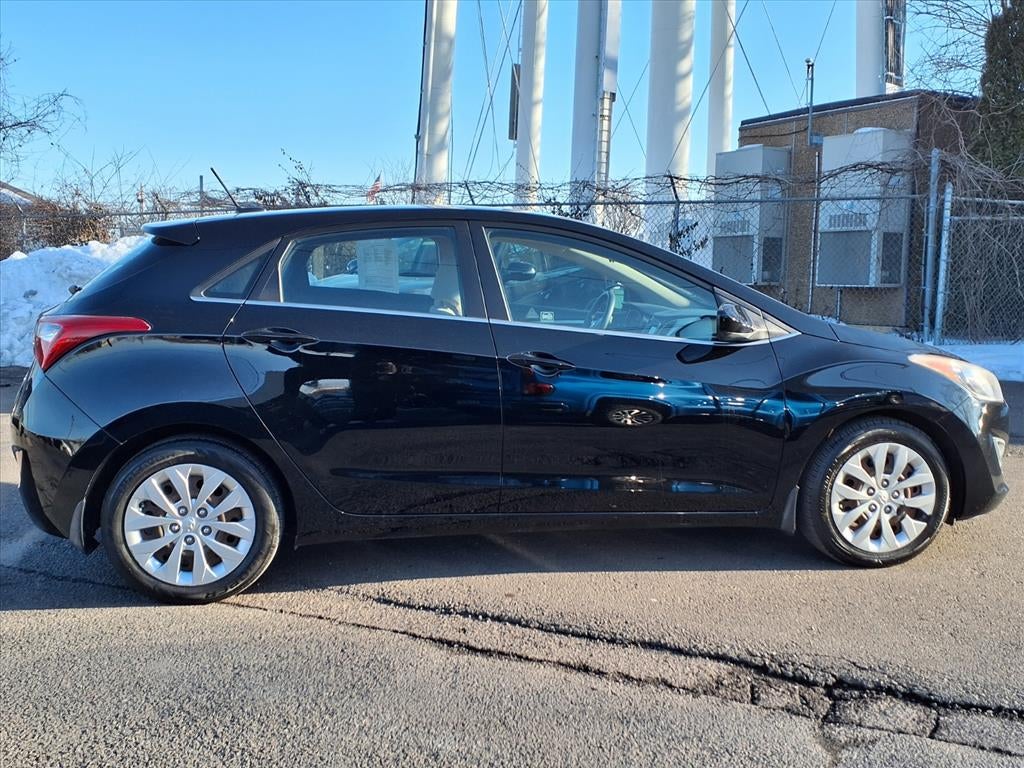 2016 Hyundai ELANTRA GT Base