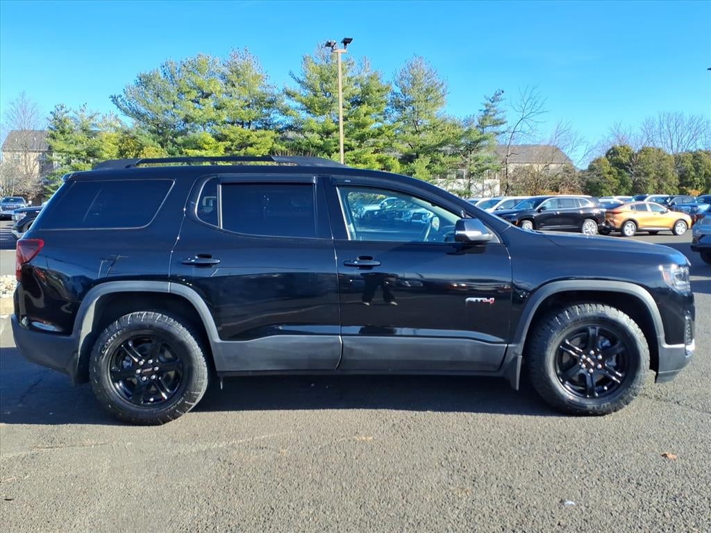2023 GMC Acadia AT4