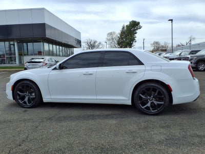 2022 Chrysler 300 300S