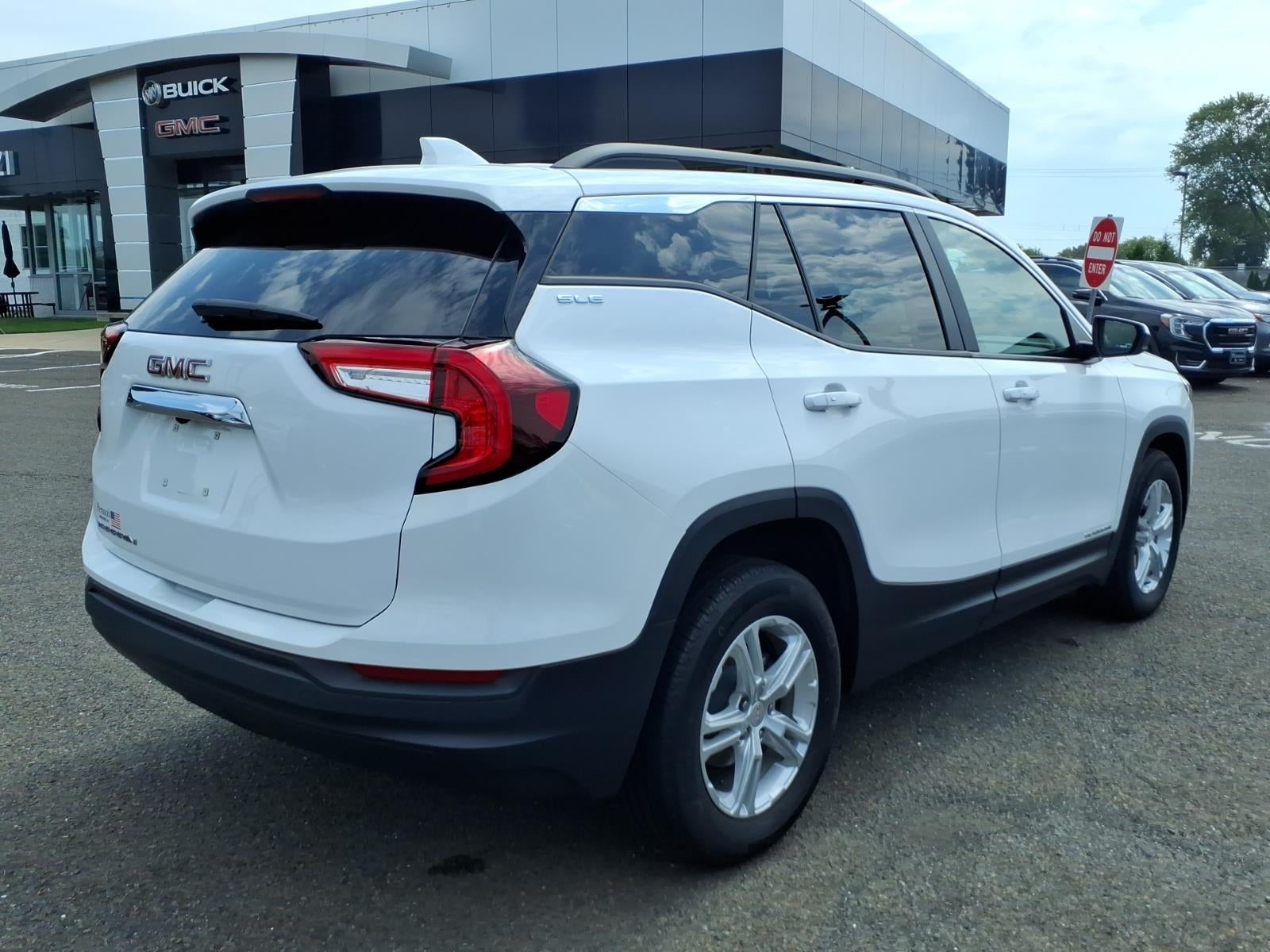 2024 GMC Terrain SLE