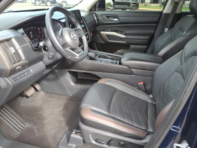 2023 Nissan Pathfinder Platinum 4WD