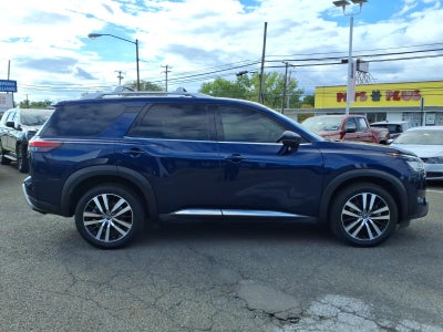 2023 Nissan Pathfinder Platinum 4WD