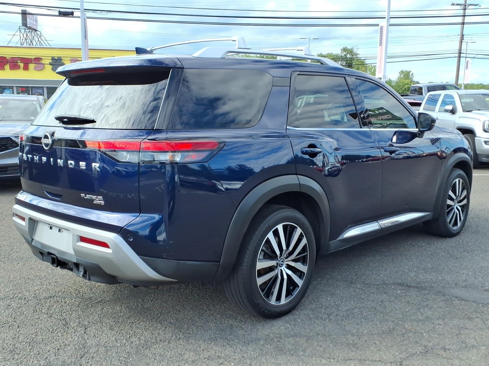 2023 Nissan Pathfinder Platinum 4WD