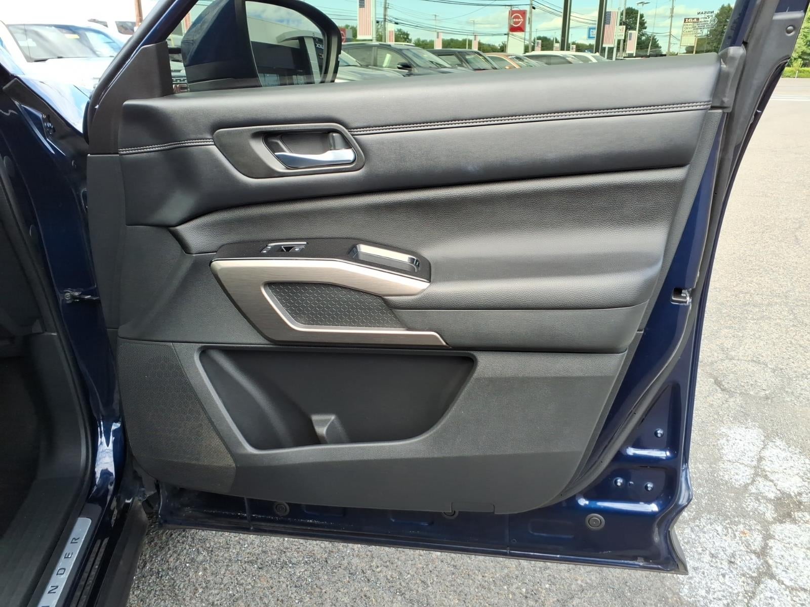 2023 Nissan Pathfinder Platinum 4WD