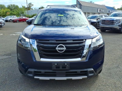 2023 Nissan Pathfinder Platinum 4WD