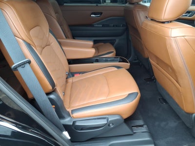 2023 Nissan Pathfinder Platinum 4WD
